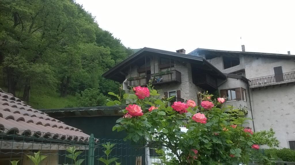 Antica Casa Ortensia Riva del Garda Bilik gambar