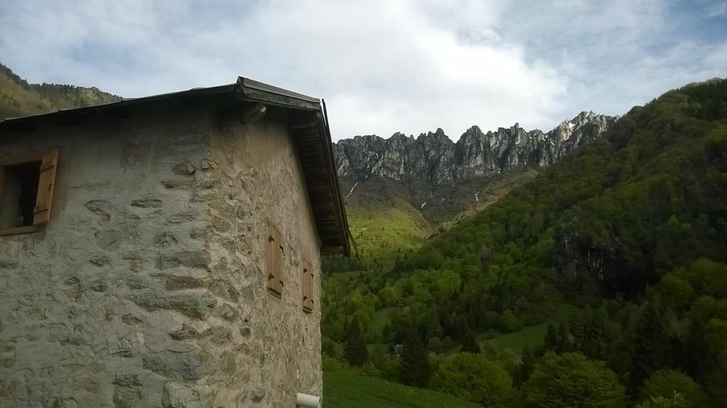 Antica Casa Ortensia Riva del Garda Bilik gambar