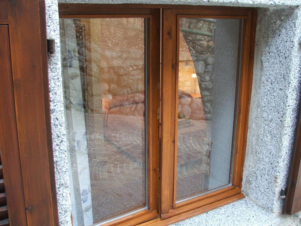 Antica Casa Ortensia Riva del Garda Luaran gambar